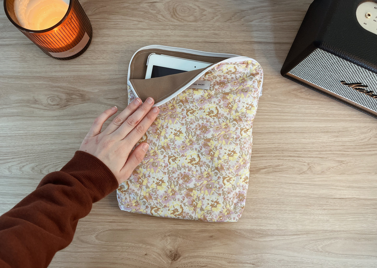 Housse de tablette 10-11 pouces - « Fleurs anciennes »