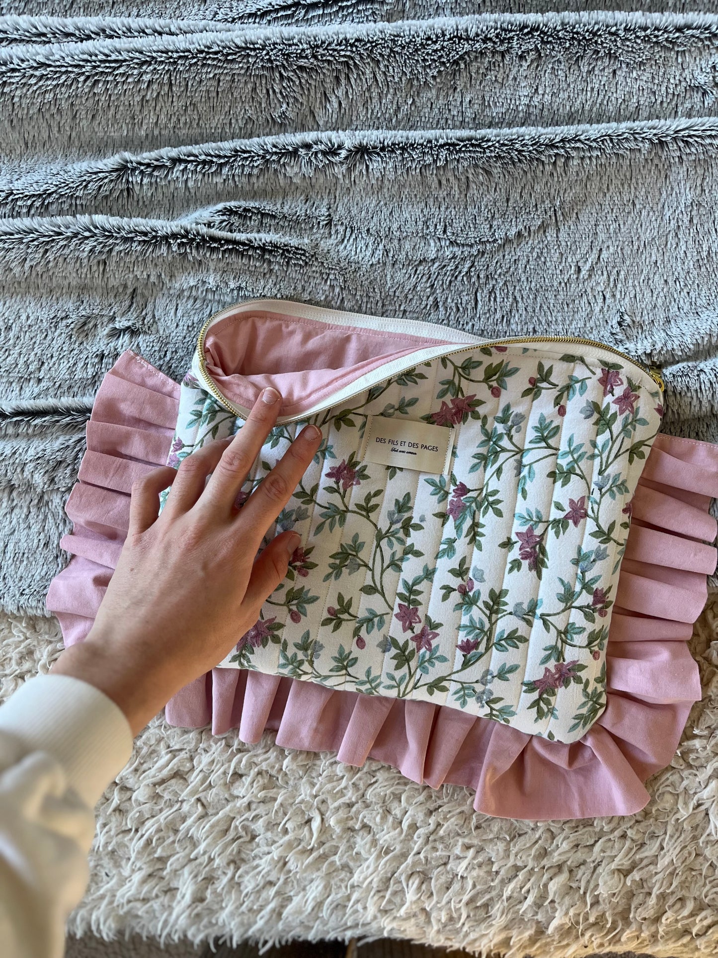 Pochette à volants à personnaliser