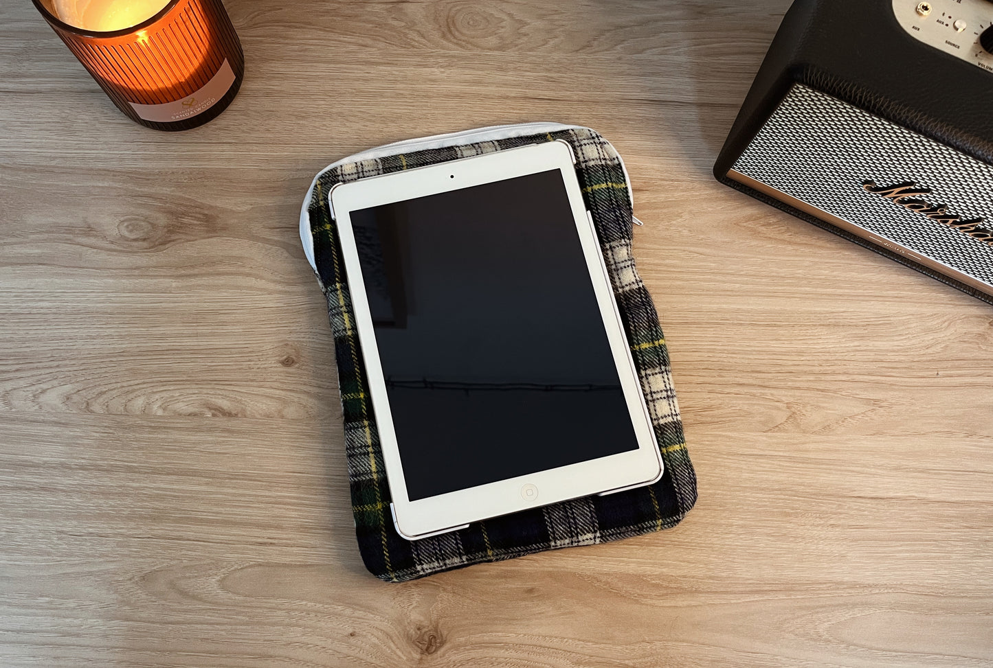 10-11 inch tablet cover - “Caro”